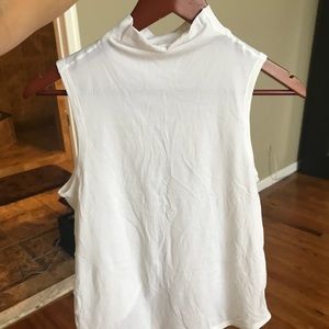 Lululemon white top size 4